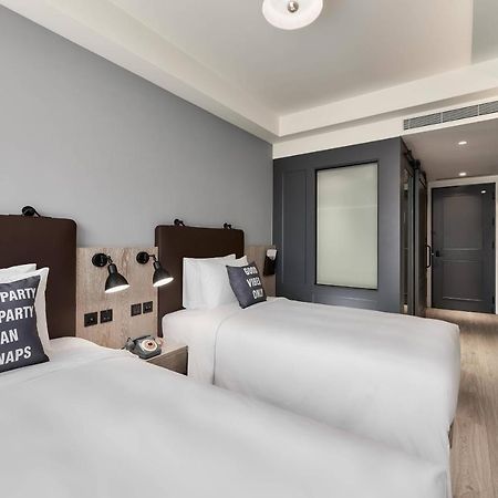 Moxy Taichung Hotell Eksteriør bilde